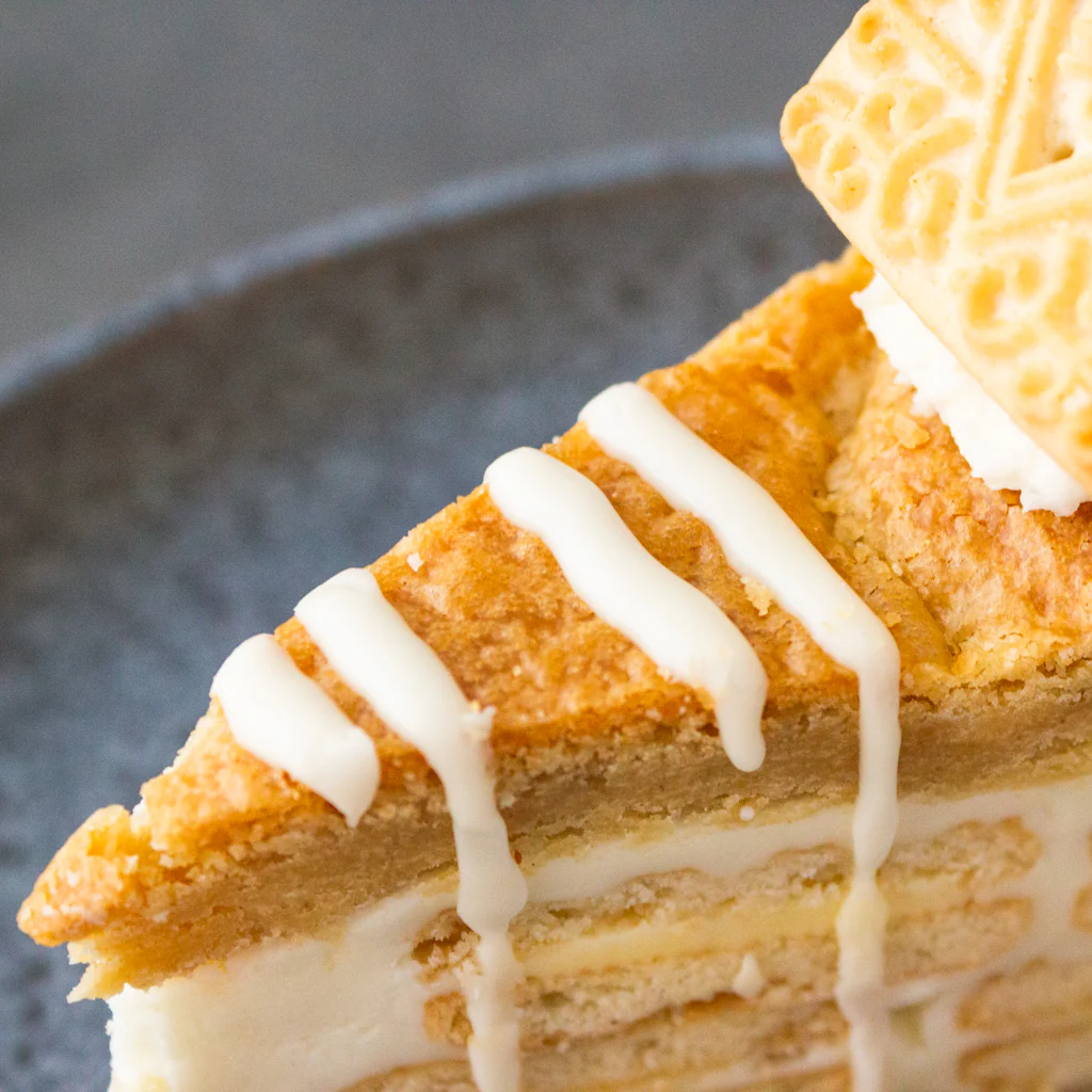 Custard Cream Cookie Pie Slice - Image 4