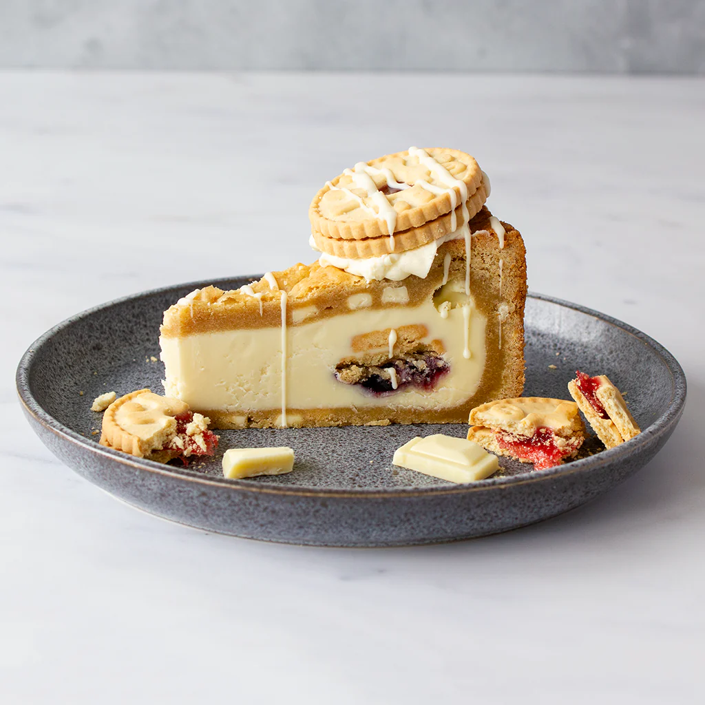 Jammie Dodger Cookie Pie Slice - Image 6