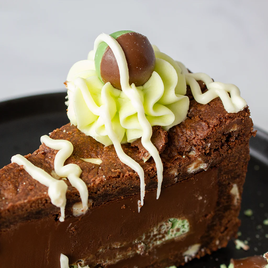 Mint Aero Cookie Pie Slice - Image 3